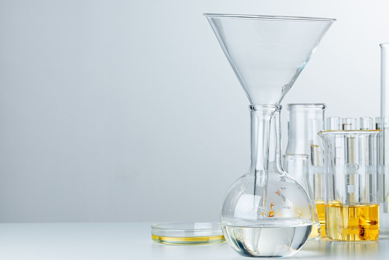Premium Lab Funnels for Filtration & Liquid Transfer at Dawn Scientific High-quality lab funnels including Buchner, separating, and powder funnels at Dawn Scientific