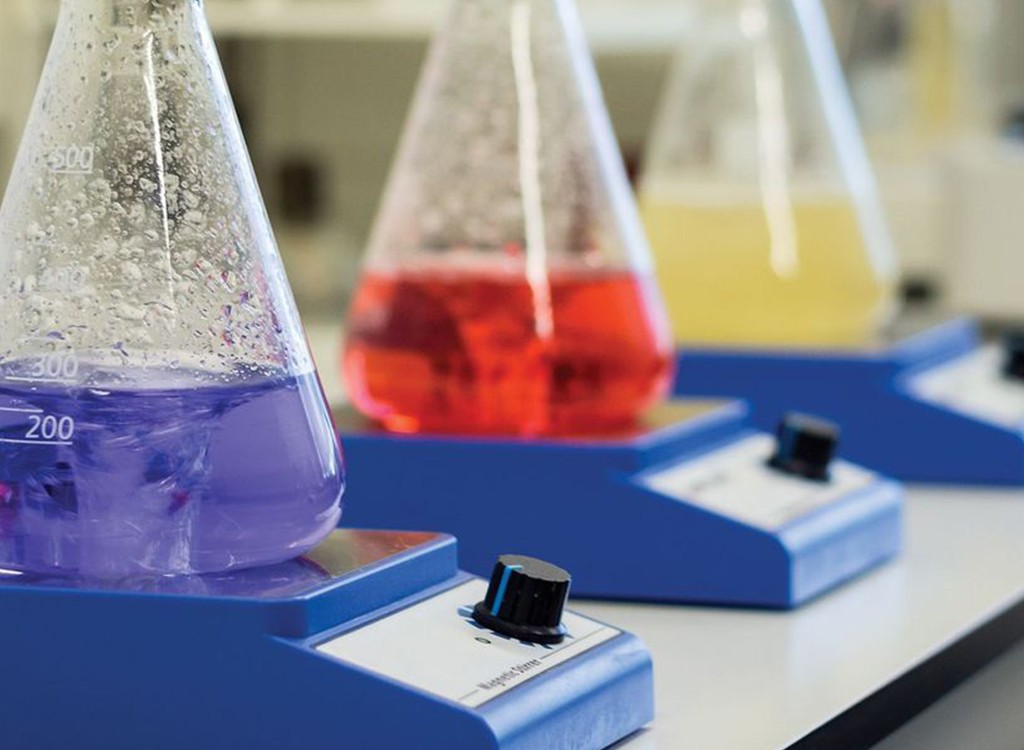 High-Performance Magnetic Stirrer for Laboratory Mixing Lab Magnetic Stirrer with Hotplate - Digital Precision Mixing Equipment at Dawn Scientific