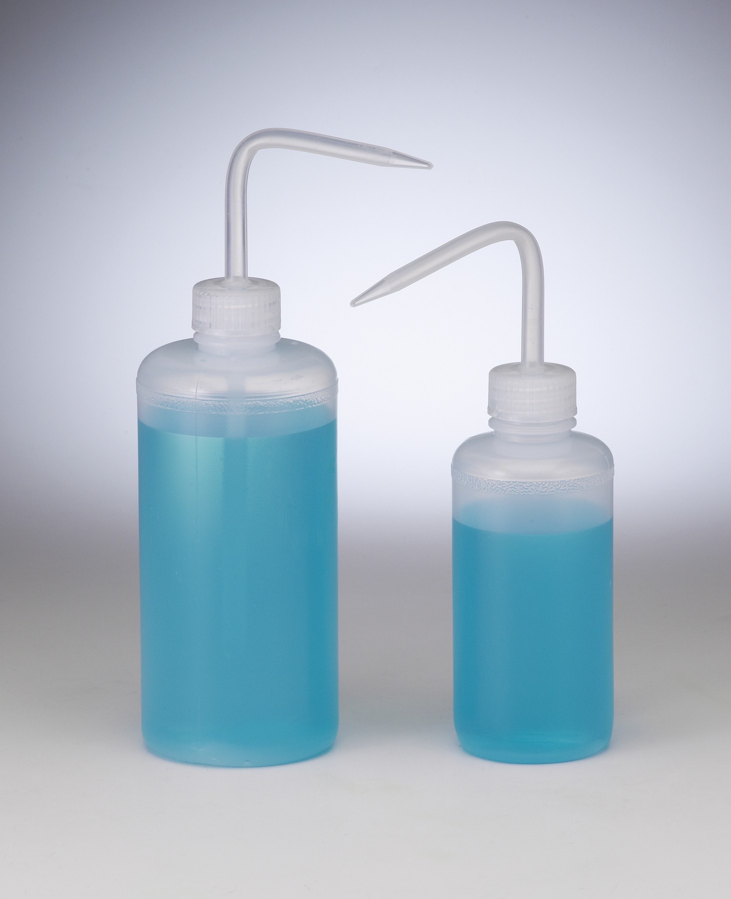 BOTTLE,LDPE,NEEDLE SPRAY,NM,8OZ