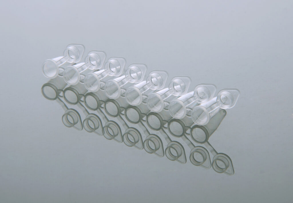 0.2ml PCR 8-strip Tubes, Individually attached flat caps, Clear, 120/pk,