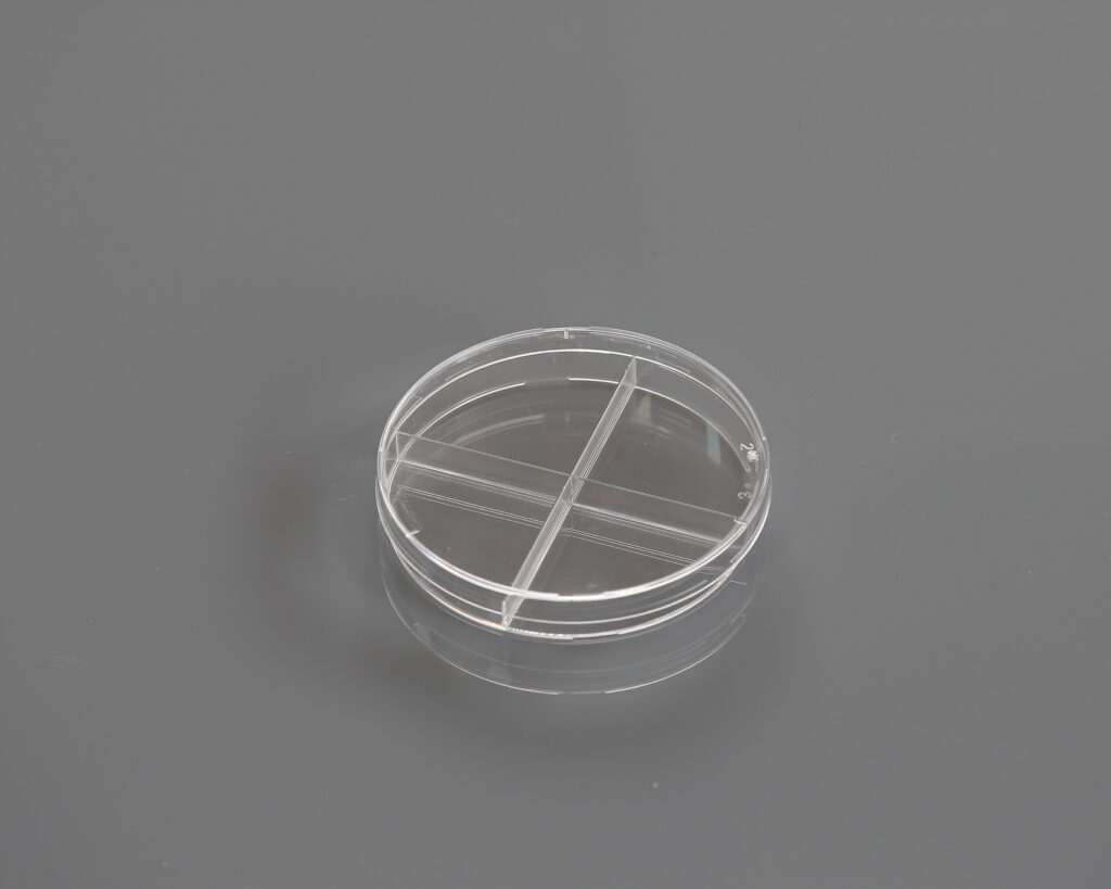 100 x 15 mm Petri Dish, X-Plate (4-section), stackable, sterile, 20/pk, 5