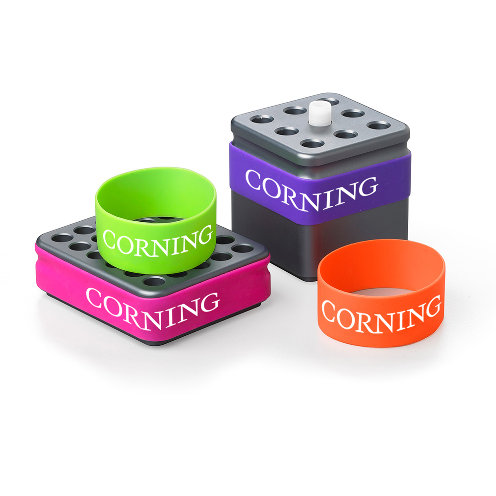 Elastic sleeves for CoolRack modules